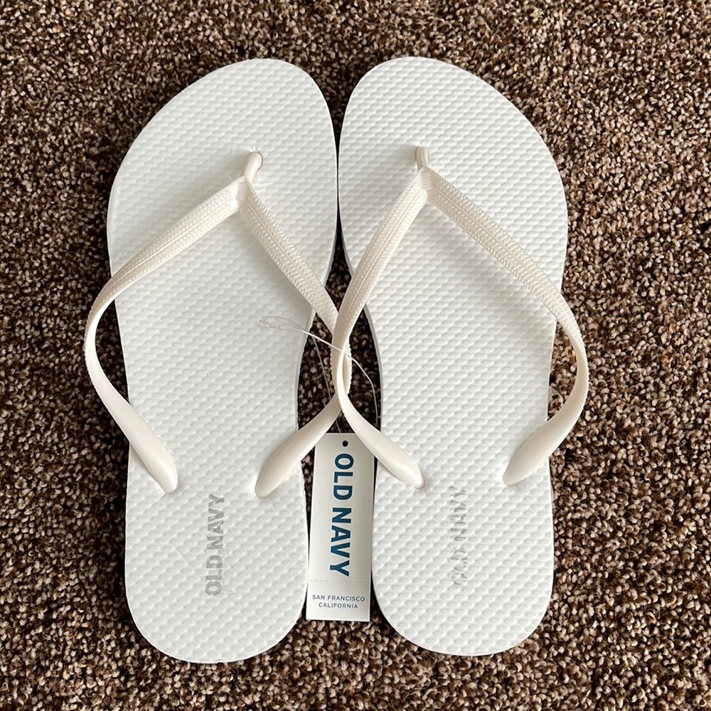 OLD NAVY FLIP FLOPS